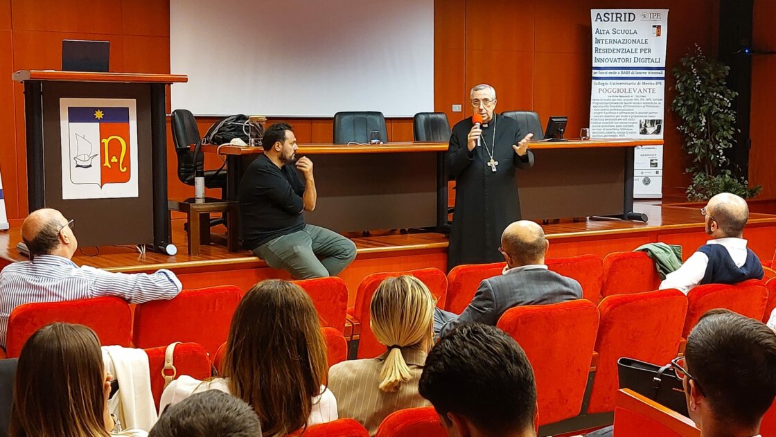 Gigi De Palo e Mons. Satriano al corso UCID